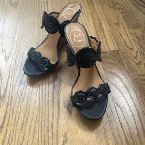 Women's Jack Rogers Lauren Mid Heel size 7.5